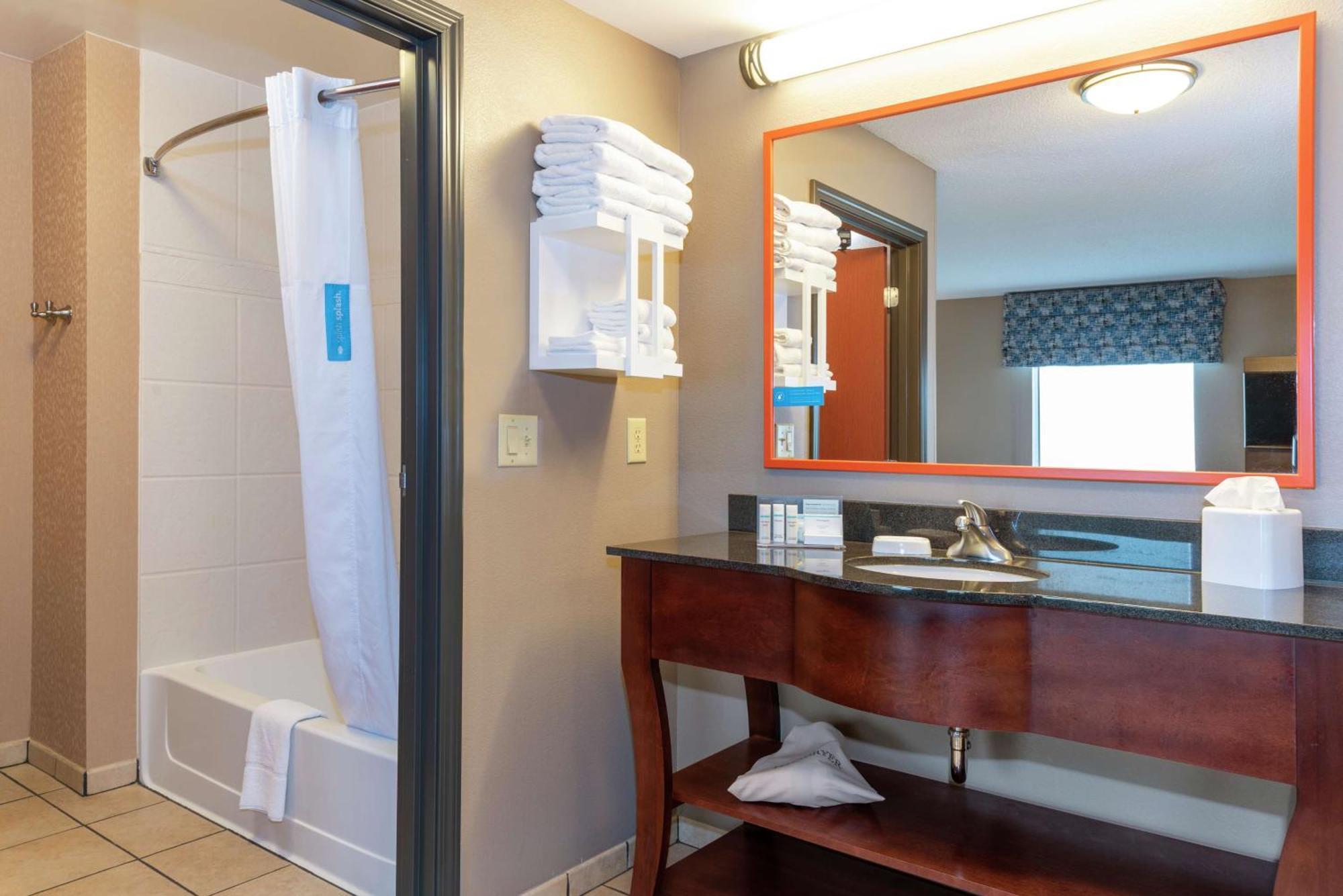 Hampton Inn & Suites Marshalltown Dış mekan fotoğraf